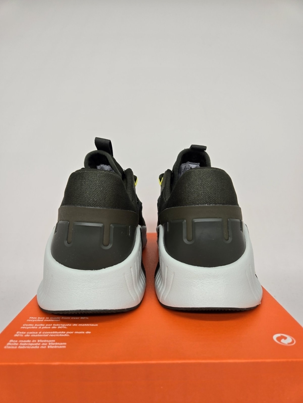 Nike Free Metcon 5 Sequoia High Voltage Men's Workout Shoes Size 8.5 New - Picture 4 of 8